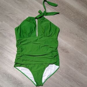 🚚6/$15 MOVE SALE🌀Green Halter One-Piece Swimsuit Sz 2X